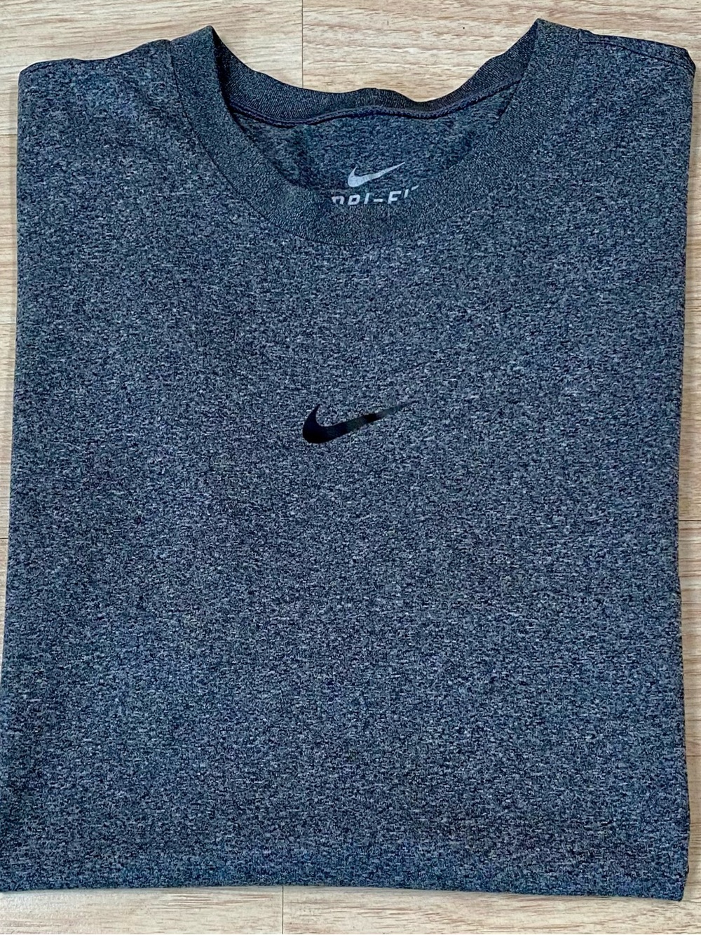 Nike Training Performance T-Shirt Men’s XL Grey Black Dri-Fit Short Sleeve Tee